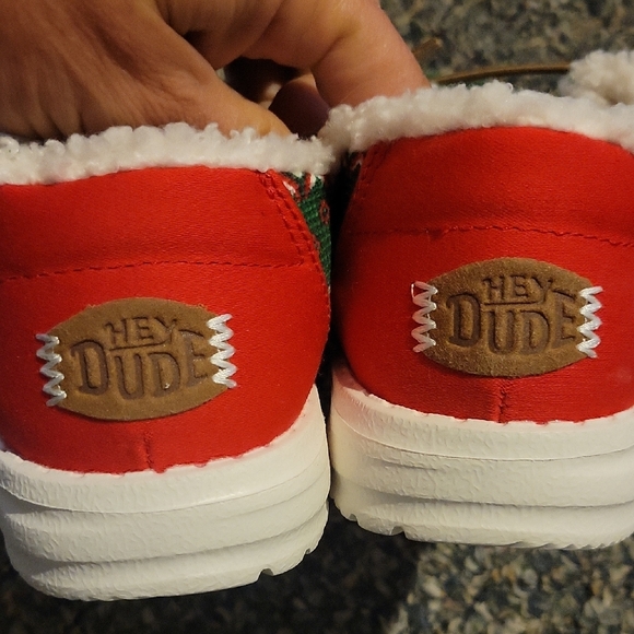 Hey Dude Green Holiday Shoes UGLY SWEATER WOMENS 5 NWT - Picture 3 of 5
